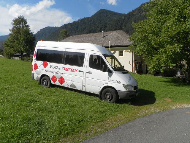 Mercedes Sprinter - 13 Sitzplätze